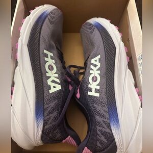 Women Hoka Challenger ATR 7 Size 9.5B